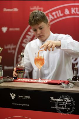 Fotografie 3a3ac95f-0235-4e64-9d81-dbec078b3e52_original.jpeg