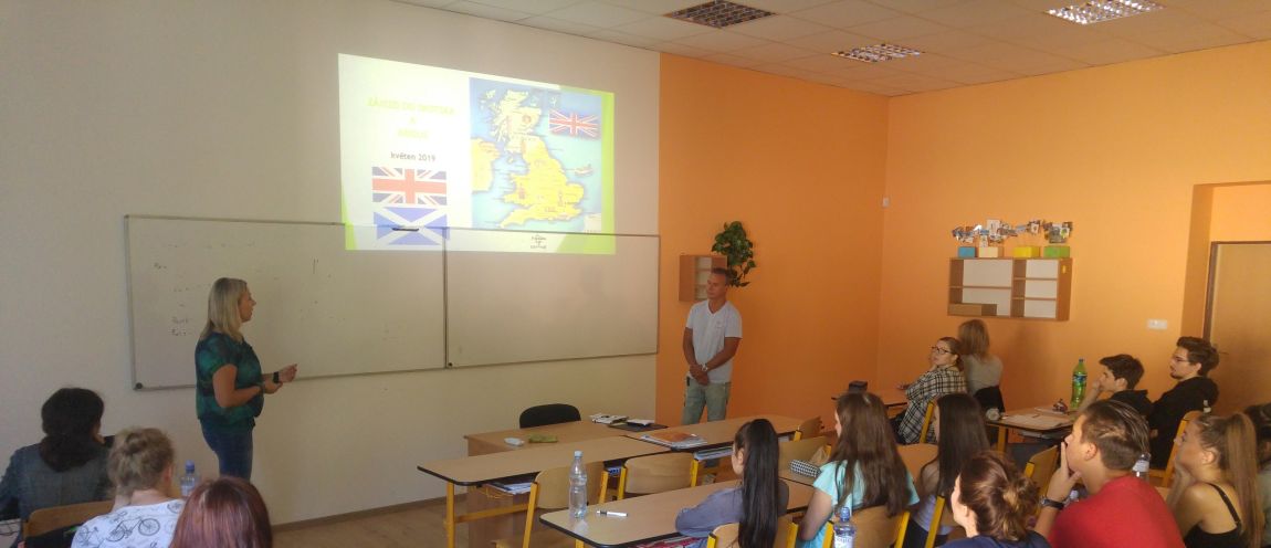 Odborné přednášky ve škole - září 2018