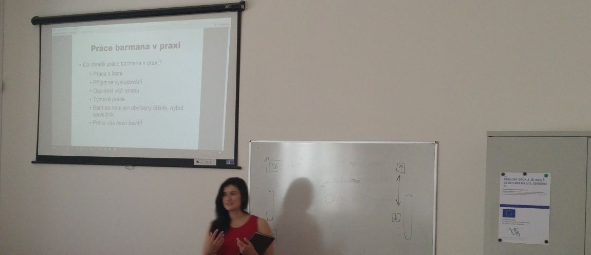 Návštěva odborníka z praxe - barmanská činnost