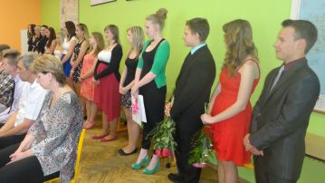 Fotografie pedvn-maturitnho-vysvden-20150611-104443_1_original.jpg