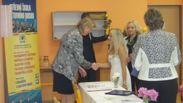 Fotografie pedvn-maturitnho-vysvden-20150611-162008_original.jpg